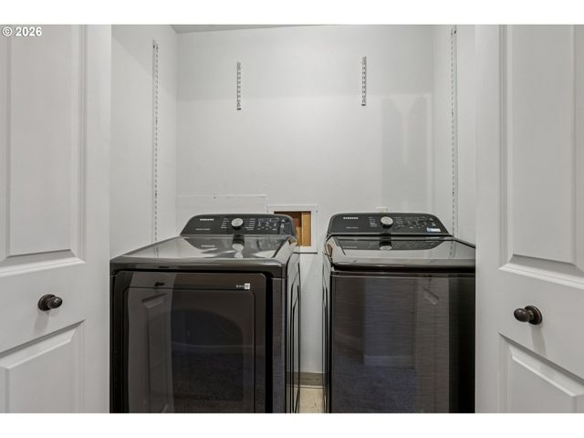2032 Ne 49TH Way, Hillsboro, OR 97124