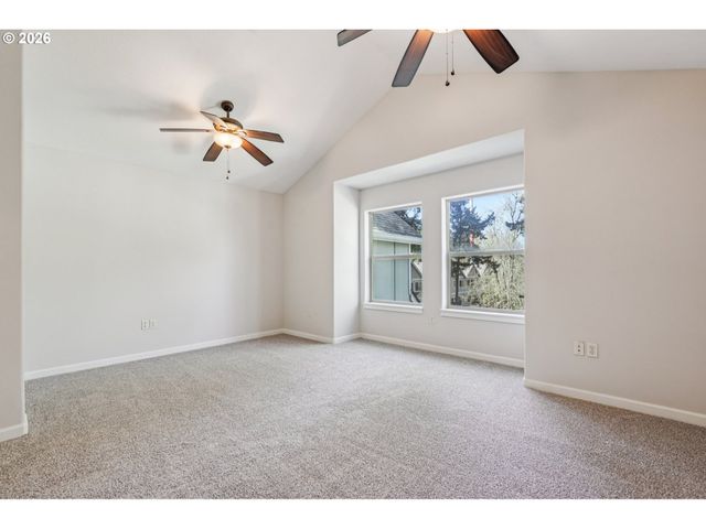 2032 Ne 49TH Way, Hillsboro, OR 97124