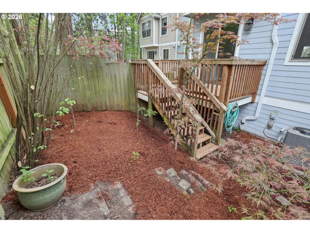 2032 Ne 49TH Way, Hillsboro, OR 97124