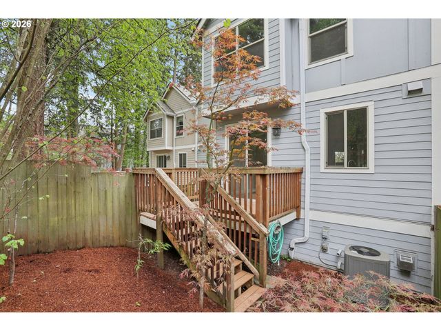 2032 Ne 49TH Way, Hillsboro, OR 97124