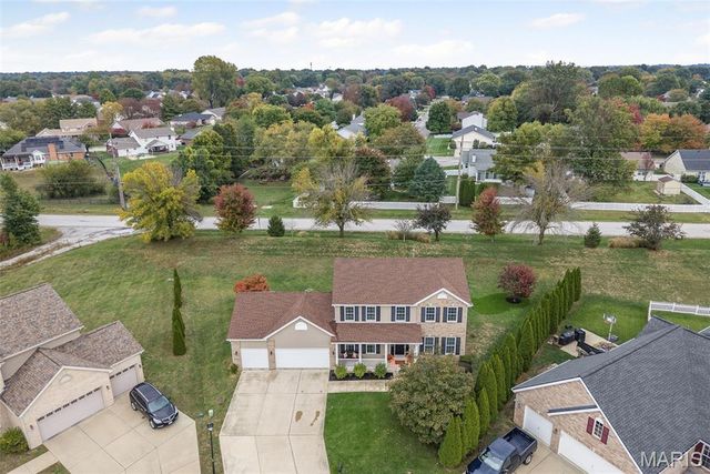 3944 Appaloosa Drive, Swansea, IL 62226