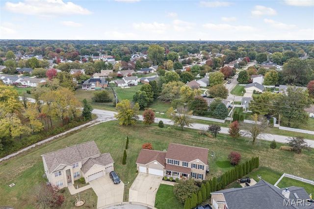 3944 Appaloosa Drive, Swansea, IL 62226