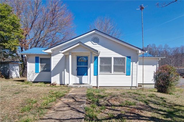 2165 Townsend Mill Road, Young Harris, GA 30582