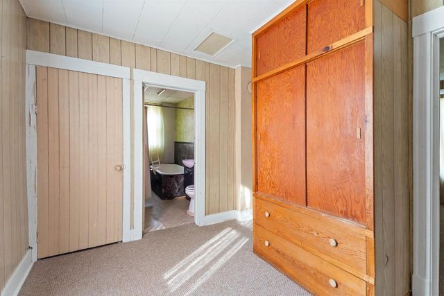 1301 N 11th St, Superior, WI 54880