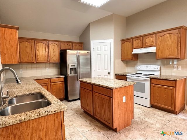 2029 Northview Drive, San Marcos, TX 78666