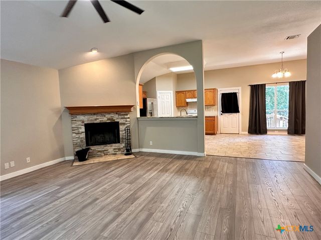 2029 Northview Drive, San Marcos, TX 78666