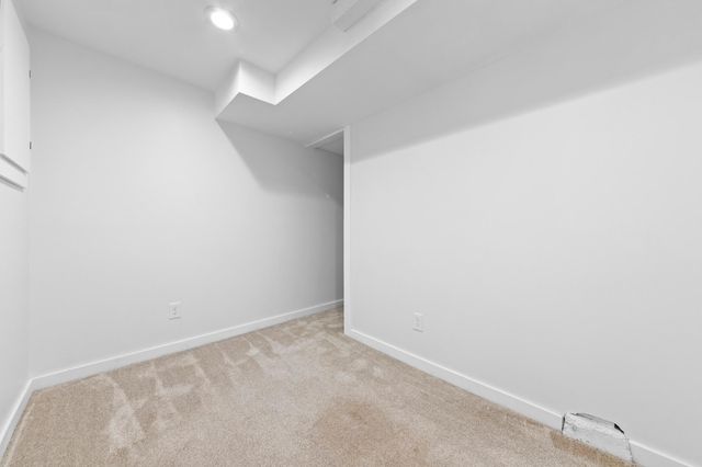 2729 Hampshire Avenue S, Saint Louis Park, MN 55426