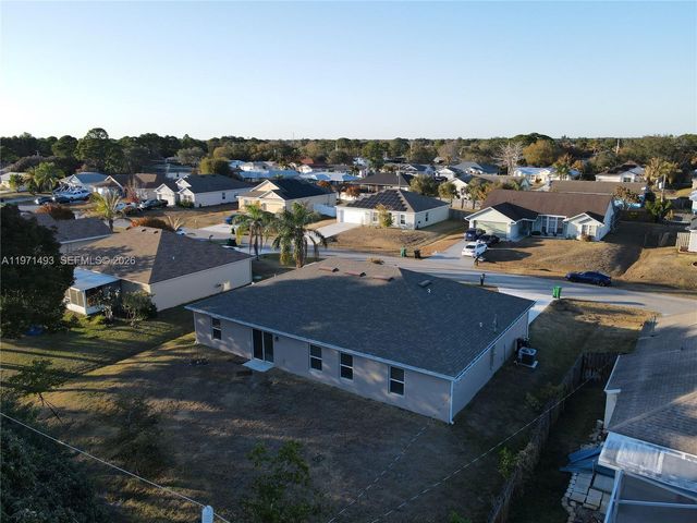314 SW Ray Ave, Port St. Lucie, FL 34983
