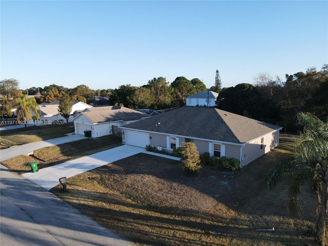 314 SW Ray Ave, Port St. Lucie, FL 34983