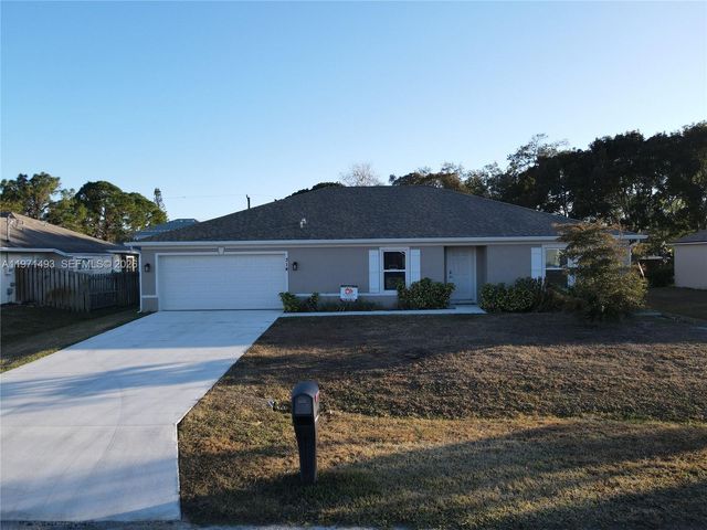 314 SW Ray Ave, Port St. Lucie, FL 34983