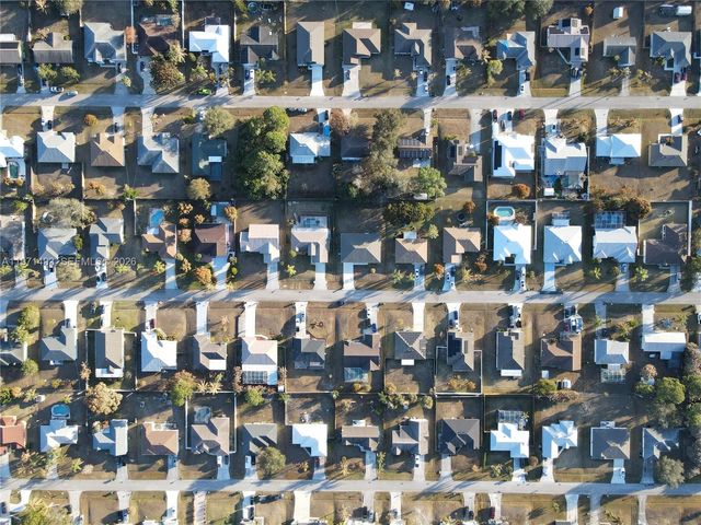 314 SW Ray Ave, Port St. Lucie, FL 34983