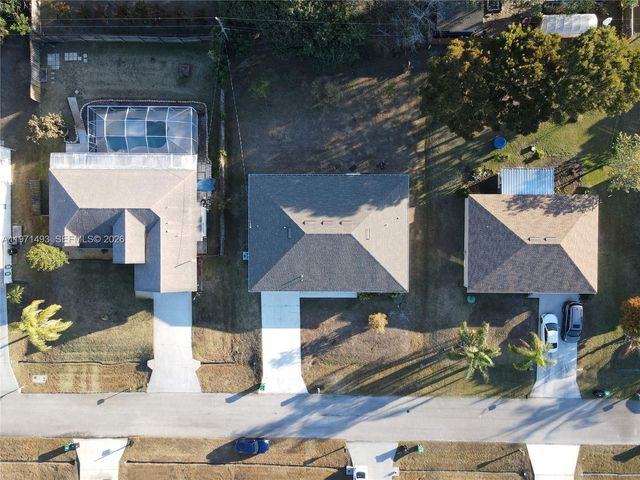 314 SW Ray Ave, Port St. Lucie, FL 34983