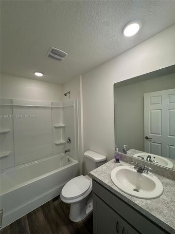 314 SW Ray Ave, Port St. Lucie, FL 34983