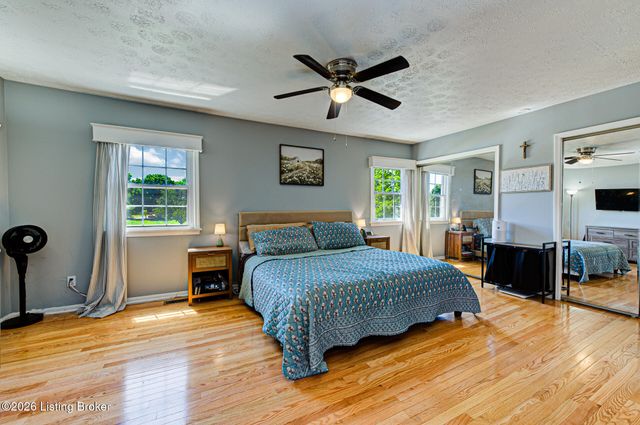 1214 Inverary Ct, Louisville, KY 40222