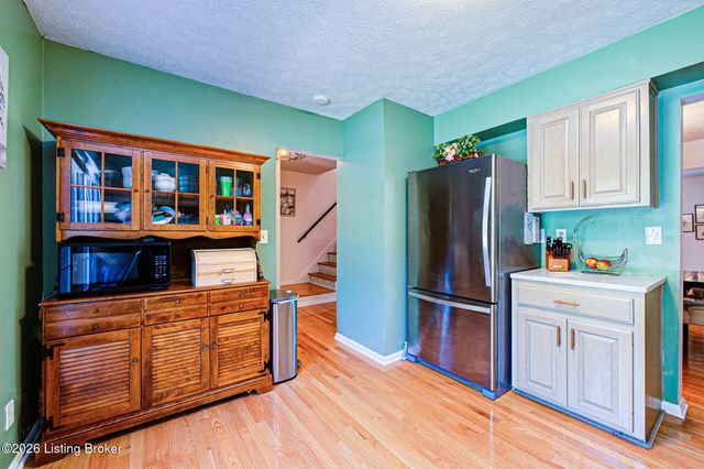 1214 Inverary Ct, Louisville, KY 40222