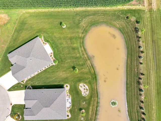 422 TOMS WAY, Luxemburg, WI 54217