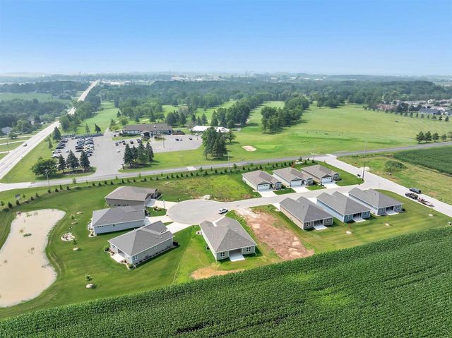 422 TOMS WAY, Luxemburg, WI 54217