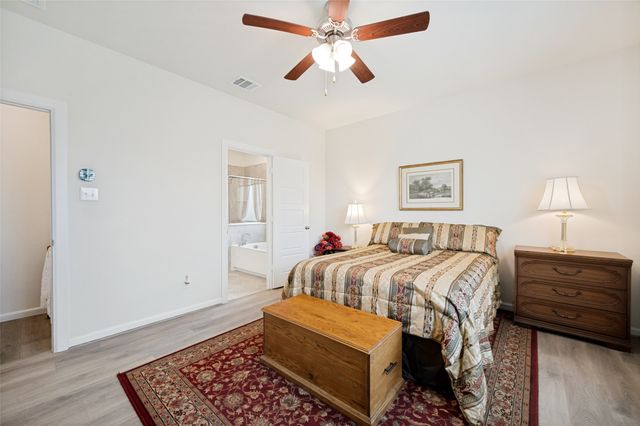 413 Wiggins Way, Van Alstyne, TX 75495