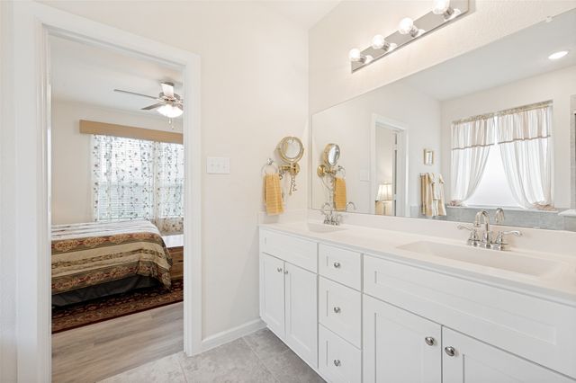 413 Wiggins Way, Van Alstyne, TX 75495