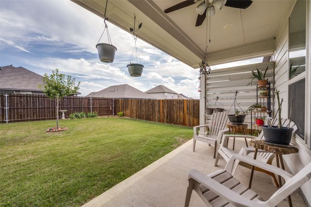413 Wiggins Way, Van Alstyne, TX 75495