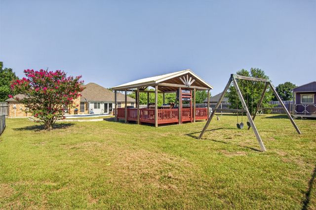 7851 Mavis Avenue, Waxahachie, TX 75167