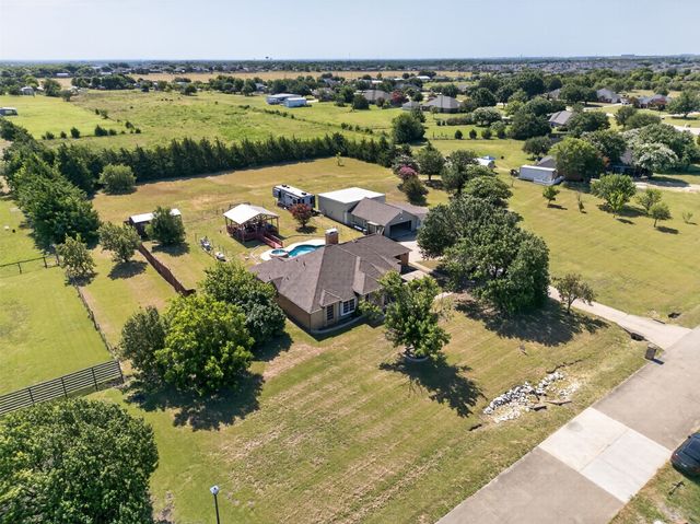7851 Mavis Avenue, Waxahachie, TX 75167