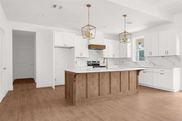 24651 Sligo Street, Hempstead, TX 77445