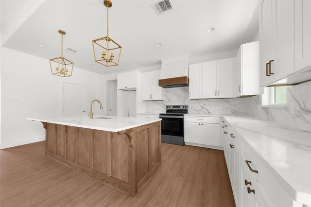 24651 Sligo Street, Hempstead, TX 77445