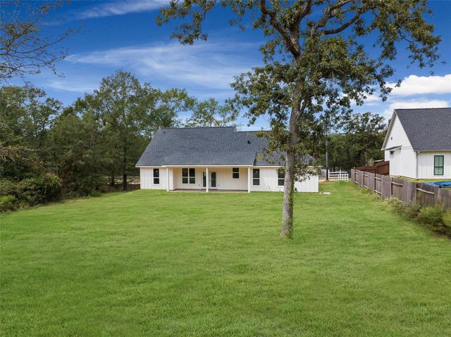 24651 Sligo Street, Hempstead, TX 77445