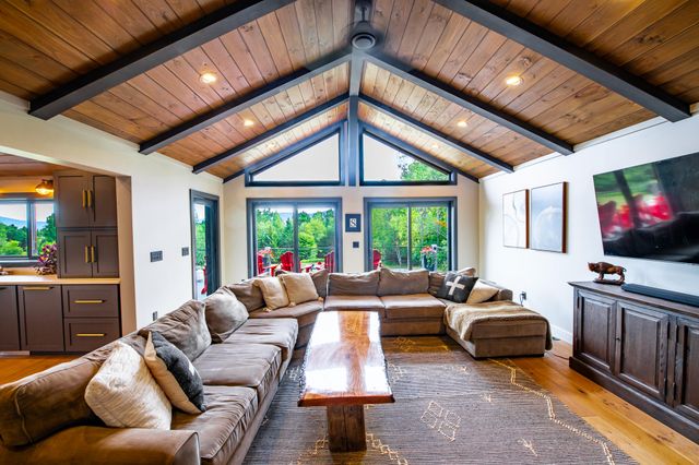 41 Sweetwood Farms Way, Lake Placid, NY 12946