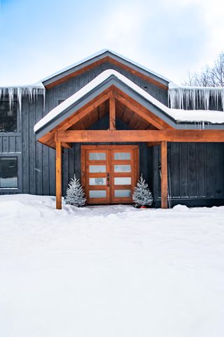 41 Sweetwood Farms Way, Lake Placid, NY 12946