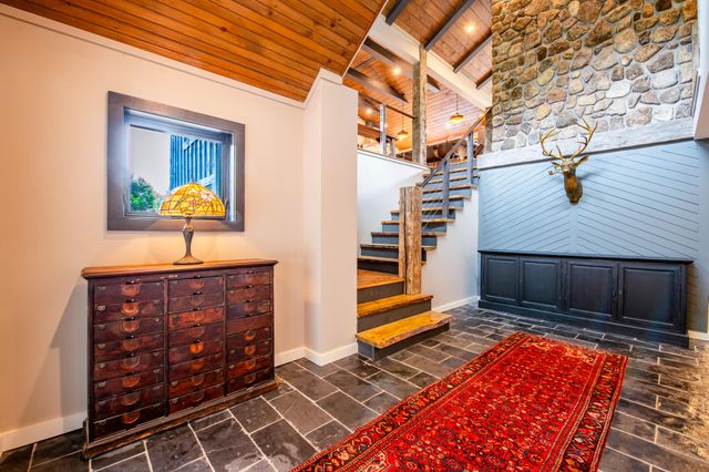 41 Sweetwood Farms Way, Lake Placid, NY 12946