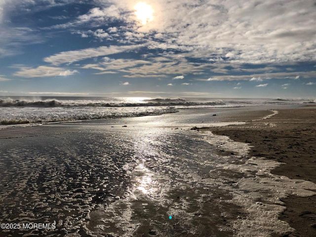 196 3rd Avenue, Manasquan, NJ 08736