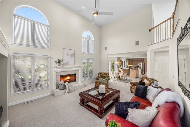 1692 Sauk Drive, Batavia, IL 60510