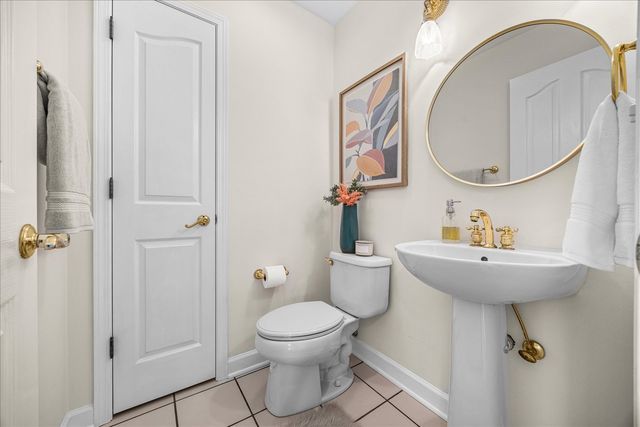 1692 Sauk Drive, Batavia, IL 60510