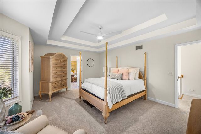 1692 Sauk Drive, Batavia, IL 60510