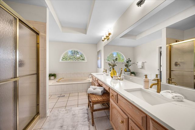 1692 Sauk Drive, Batavia, IL 60510