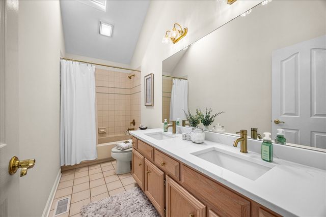 1692 Sauk Drive, Batavia, IL 60510