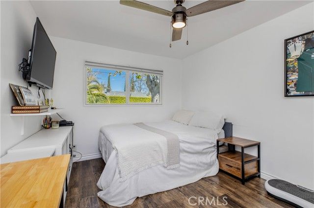 24131 Kittridge, West Hills (los Angeles), CA 91307