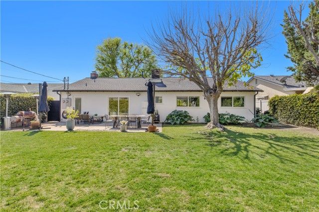 24131 Kittridge, West Hills (los Angeles), CA 91307