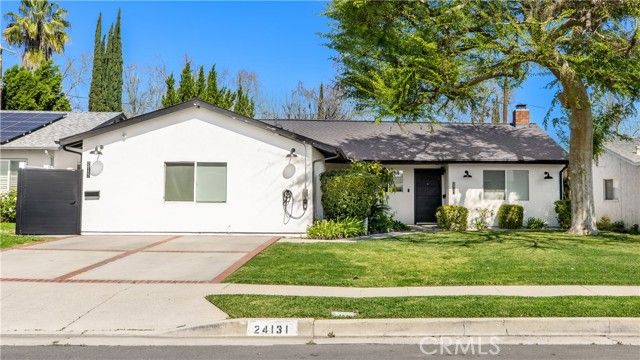 24131 Kittridge, West Hills (los Angeles), CA 91307