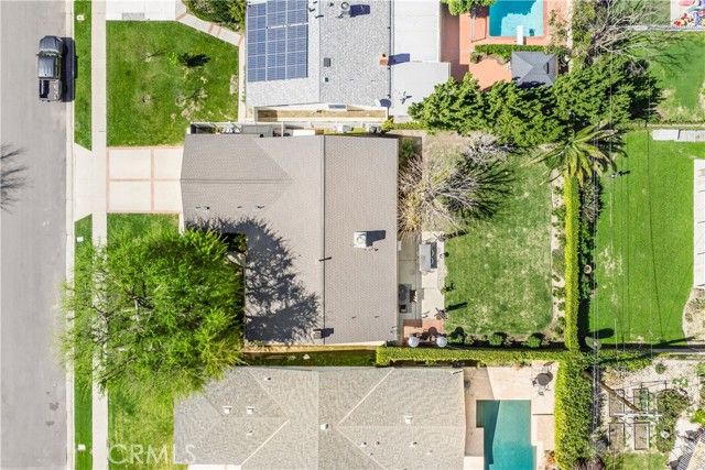 24131 Kittridge, West Hills (los Angeles), CA 91307