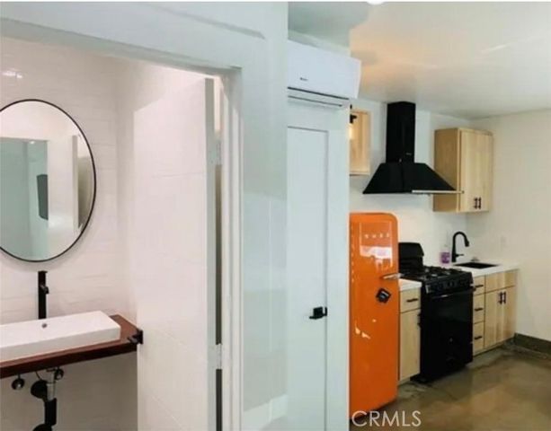 24131 Kittridge, West Hills (los Angeles), CA 91307