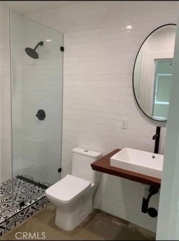 24131 Kittridge, West Hills (los Angeles), CA 91307