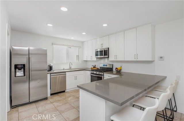 24131 Kittridge, West Hills (los Angeles), CA 91307