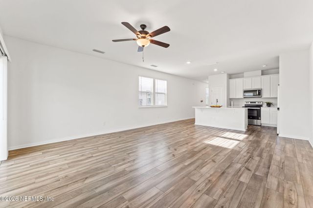 9843 FIDDLEBACK Lane, Jacksonville, FL 32222