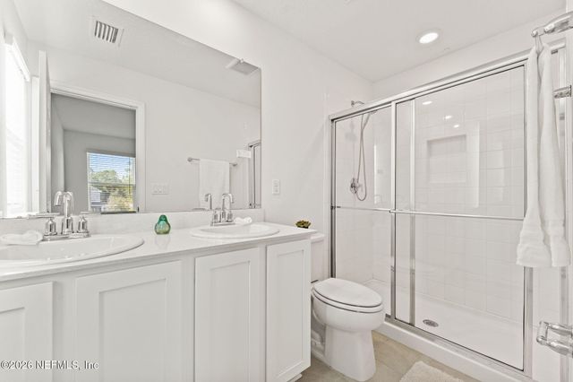9843 FIDDLEBACK Lane, Jacksonville, FL 32222
