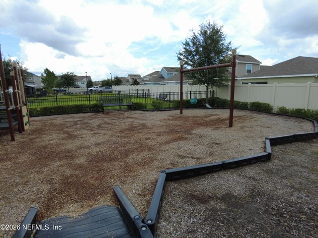 9843 FIDDLEBACK Lane, Jacksonville, FL 32222