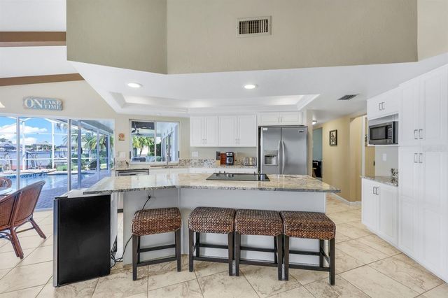 719 EL DORADO PARKWAY W, Cape Coral, FL 33914