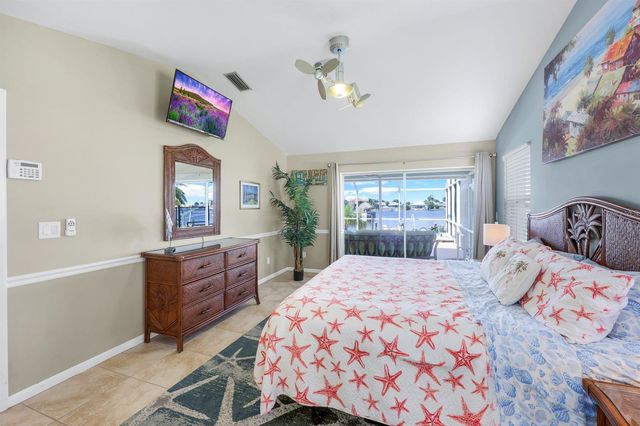 719 EL DORADO PARKWAY W, Cape Coral, FL 33914